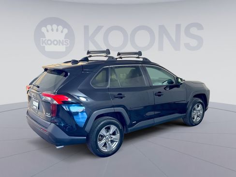 Used 2022 Toyota RAV4 XLE image 7