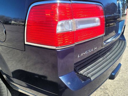 Used 2014 Lincoln Navigator L 2WD image 11