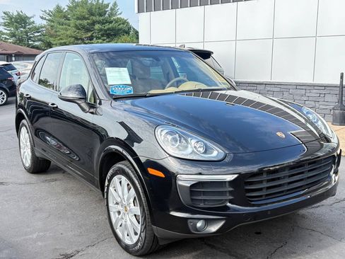 Used 2017 Porsche Cayenne Platinum Edition AWD/4WD image 9