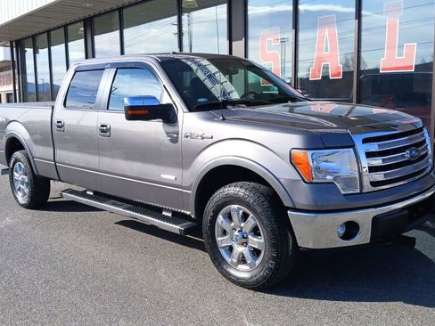 Used 2013 Ford F150 Lariat w/ Lariat Chrome Pkg image 2