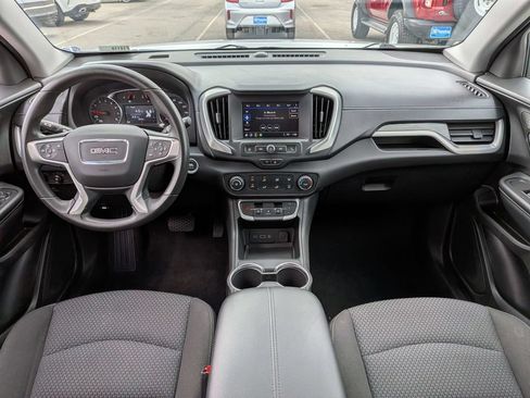 Used 2024 GMC Terrain SLE FWD image 20