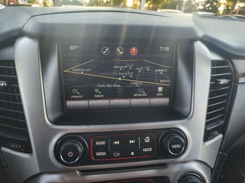 Used 2015 GMC Yukon XL Denali w/ Touring Package image 22