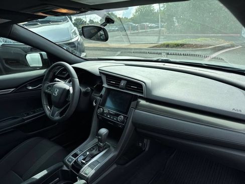 Used 2018 Honda Civic EX image 7