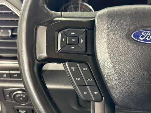 Used 2019 Ford Expedition Max Limited image 17