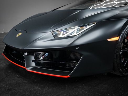 Used 2019 Lamborghini Huracan LP 580-2 image 35