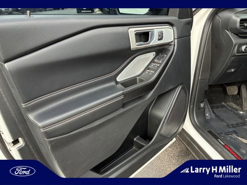 Used 2020 Ford Explorer ST w/ ST Street Pack image 13