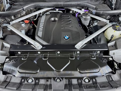 Used 2023 BMW X7 xDrive40i w/ M Sport Package image 33