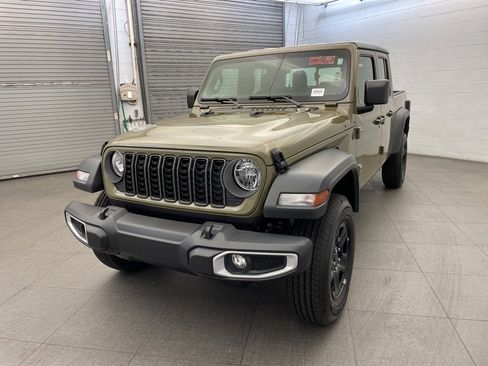 New 2026 Jeep Gladiator Sport image 6