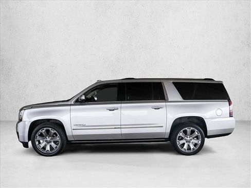 Used 2018 GMC Yukon XL Denali w/ Open Road Package AWD/4WD image 8