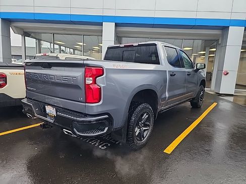 Used 2019 Chevrolet Silverado 1500 LT Trail Boss image 11