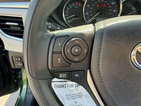 Used 2014 Toyota Corolla LE FWD image 15