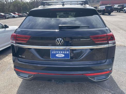 Used 2023 Volkswagen Atlas Cross Sport SE image 6