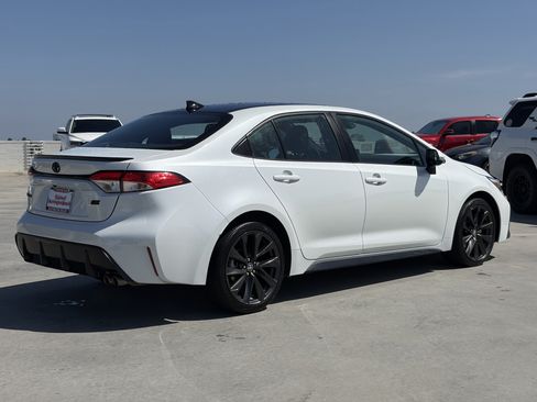 Certified 2024 Toyota Corolla SE w/ SE Convenience Package FWD image 3