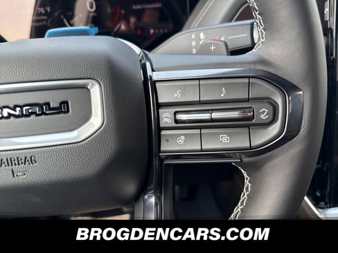 New 2026 GMC Yukon XL Denali Ultimate AWD/4WD image 5
