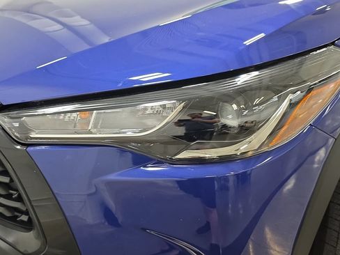 Used 2022 Toyota Corolla Cross LE AWD/4WD image 29