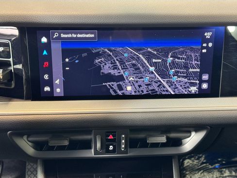 Used 2025 Porsche Cayenne image 16