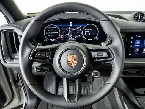 New 2026 Porsche Cayenne AWD/4WD image 9