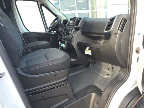 Used 2025 RAM ProMaster 2500 w/ Quick Order Package 22G SLT image 11