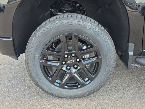 New 2026 Chevrolet Silverado 1500 LT Trail Boss w/ Convenience Package II AWD/4WD image 9