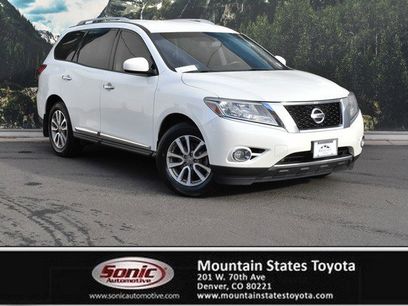 Used 2015 Nissan Pathfinder SL w/ Trailer Tow Package