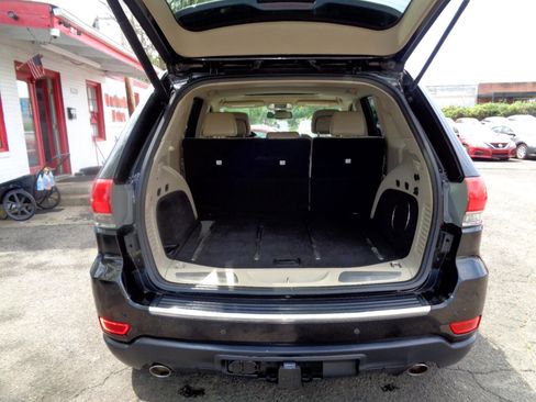 Used 2014 Jeep Grand Cherokee Limited w/ Trailer Tow Group IV image 30