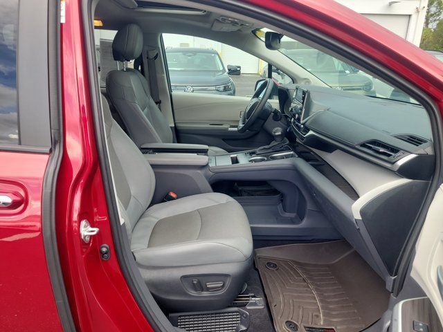 Used 2023 Toyota Sienna Limited AWD/4WD image 11