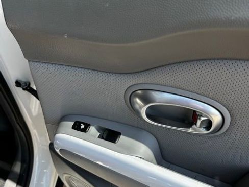 Used 2016 Kia Soul EV + w/ Sun & Fun Package FWD image 16