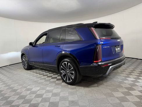 Used 2026 Cadillac Vistiq Sport image 10