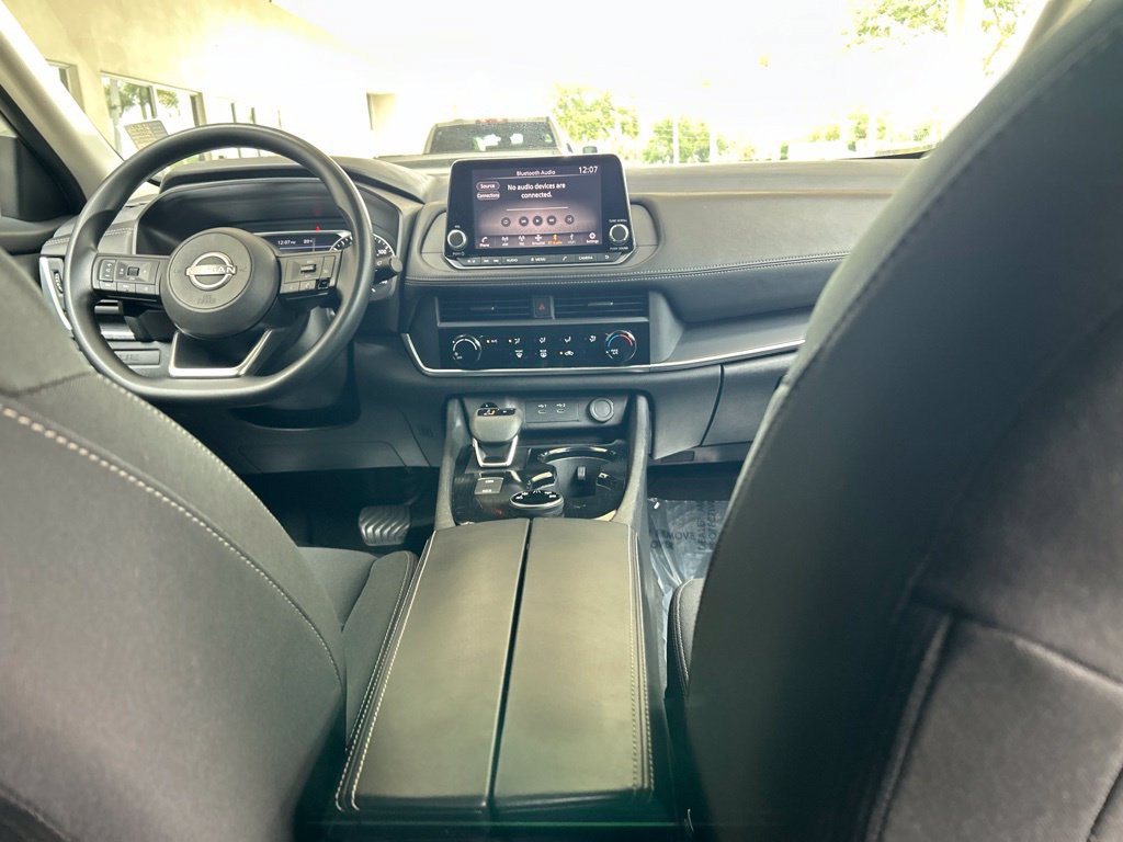 Used 2024 Nissan Rogue S AWD/4WD image 28