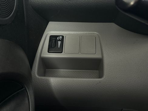 Used 2012 Toyota RAV4 FWD image 25