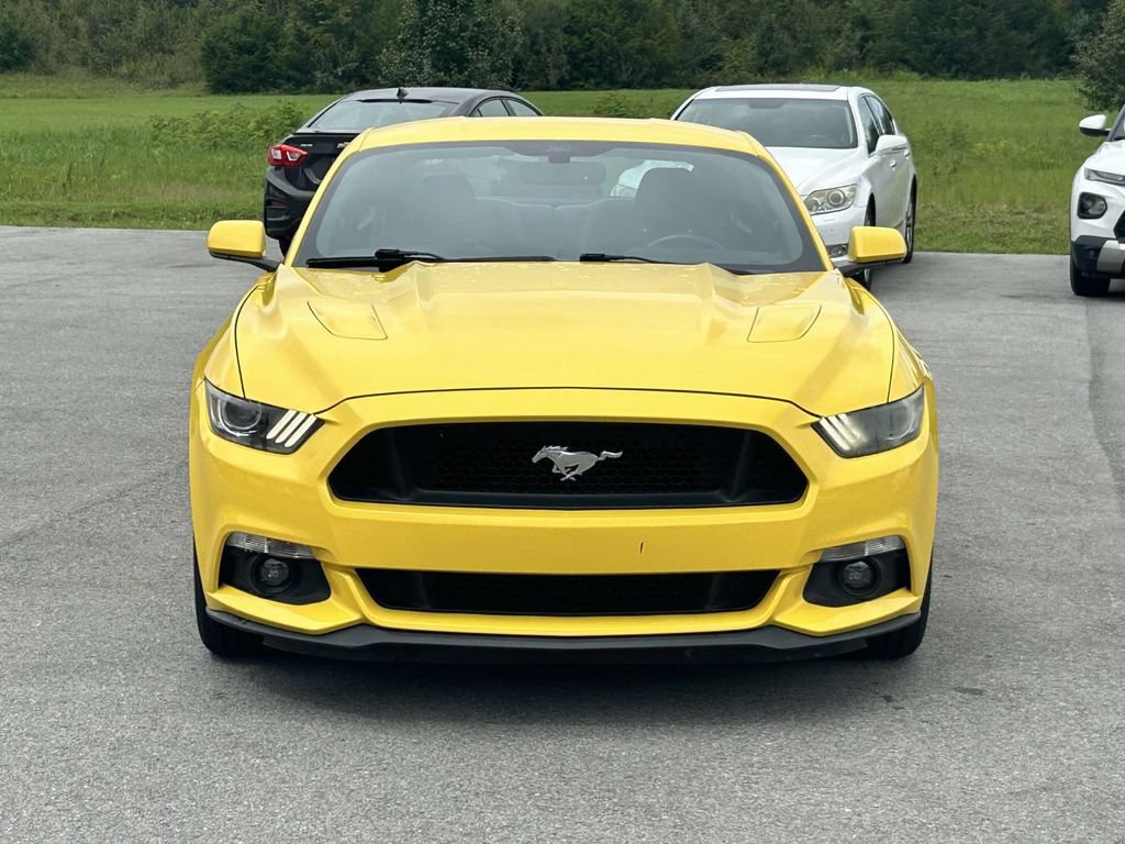Used 2015 Ford Mustang GT RWD image 2