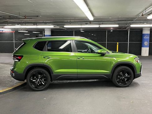 New 2025 Volkswagen Taos SEL image 38
