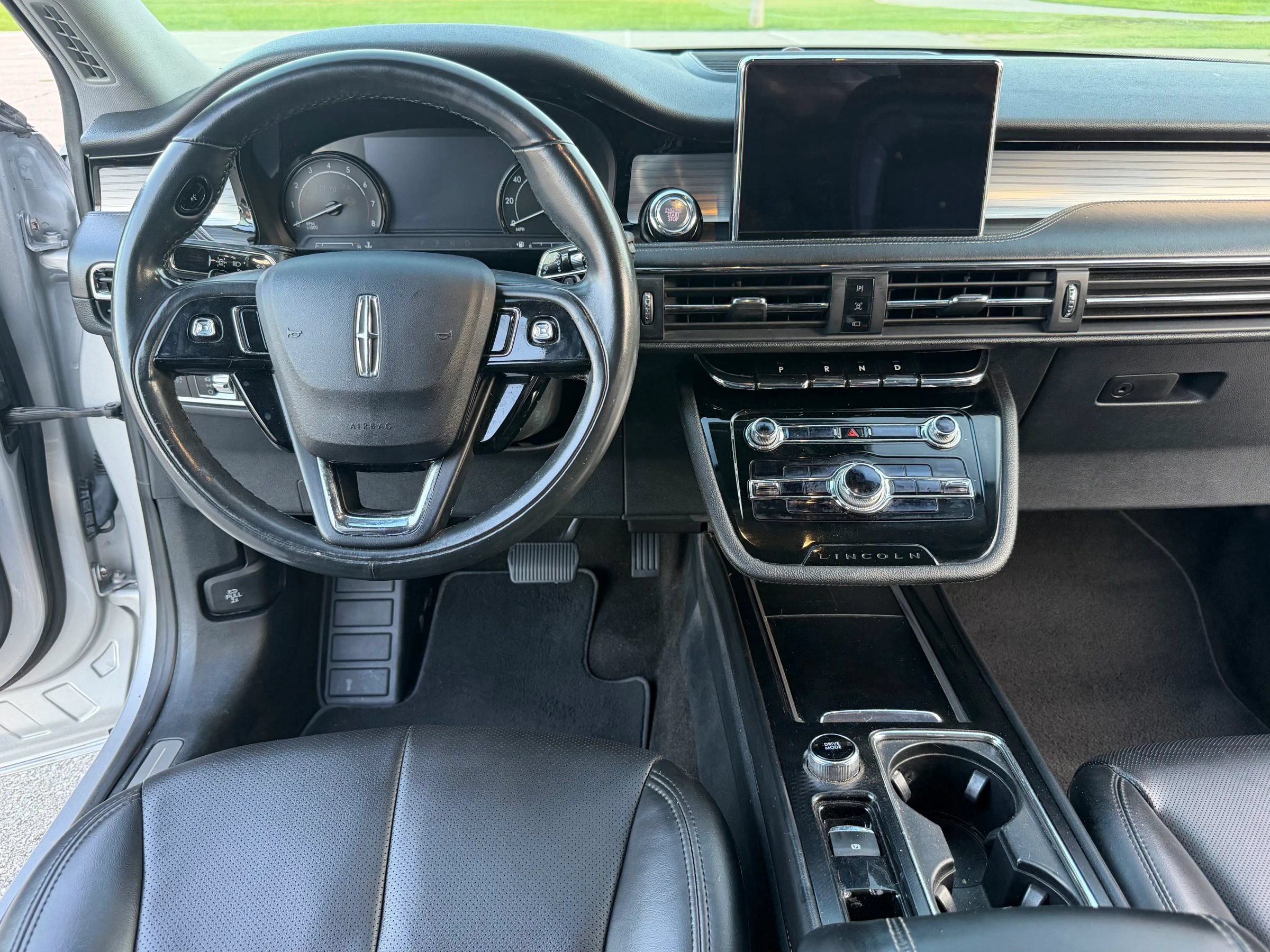 Used 2020 Lincoln Corsair FWD image 28