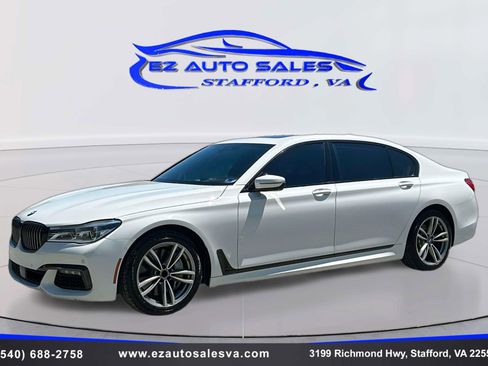 Used 2018 BMW 750i xDrive AWD/4WD image 1