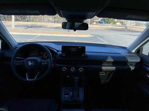 Certified 2025 Honda CR-V LX image 10