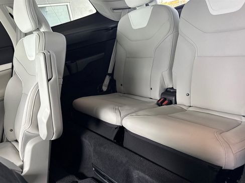 New 2025 Volvo EX90 Plus w/ Protection Package Premier image 14