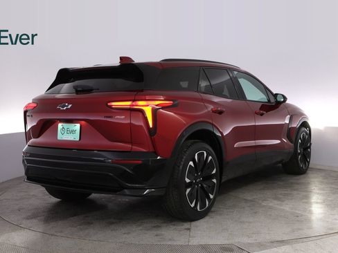 Used 2024 Chevrolet Blazer EV RS AWD/4WD image 3