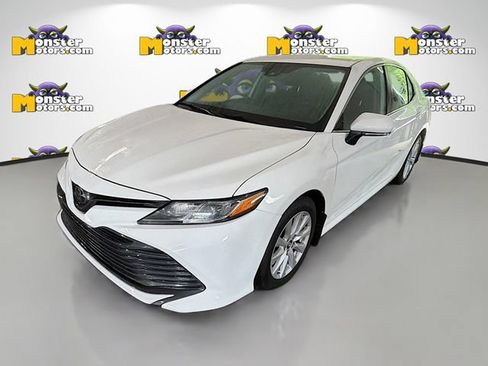 Used 2020 Toyota Camry LE FWD image 1