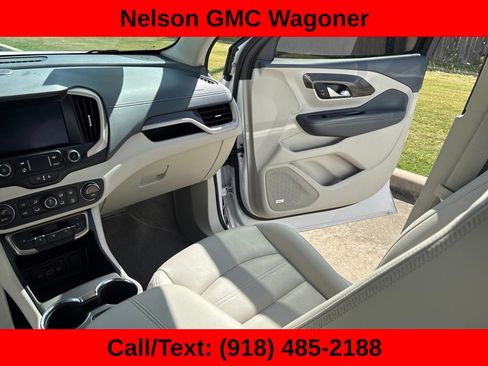 Used 2023 GMC Terrain Denali w/ Denali Premium Package AWD/4WD image 19