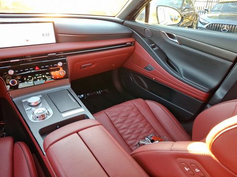 Used 2025 Genesis G80 3.5T Sport Prestige image 16