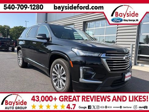Used 2023 Chevrolet Traverse Premier AWD/4WD image 1