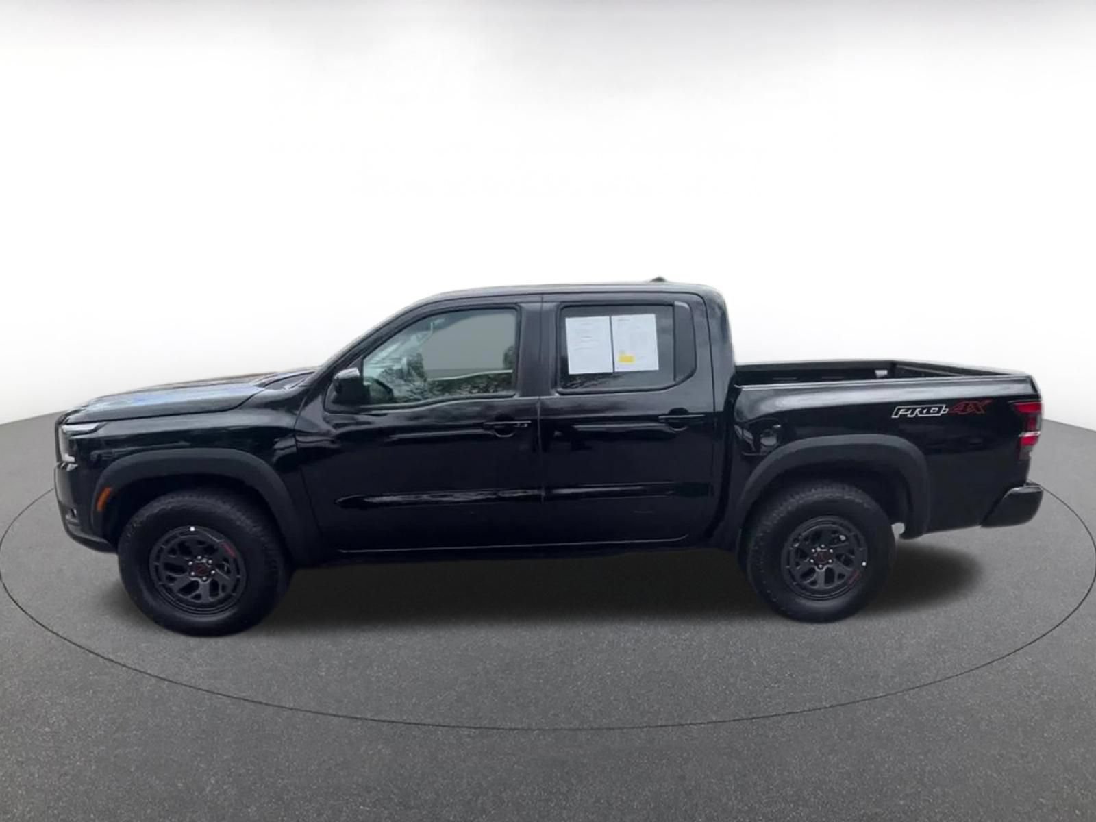 Used 2026 Nissan Frontier PRO-4X AWD/4WD image 8