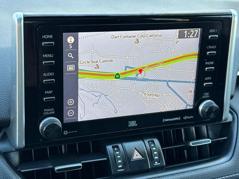 Used 2020 Toyota RAV4 Limited image 18