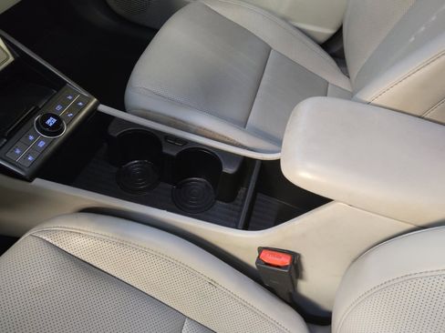 Used 2024 Hyundai Kona Limited image 26