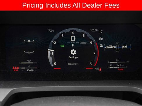 Certified 2025 Toyota Tacoma TRD Off-Road AWD/4WD image 17