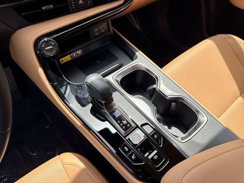 Used 2024 Lexus NX 350 AWD image 21