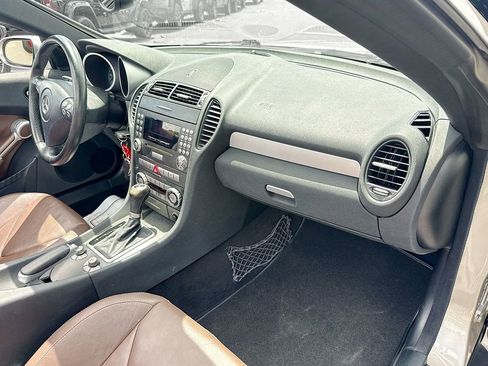 Used 2005 Mercedes-Benz SLK 350 image 28