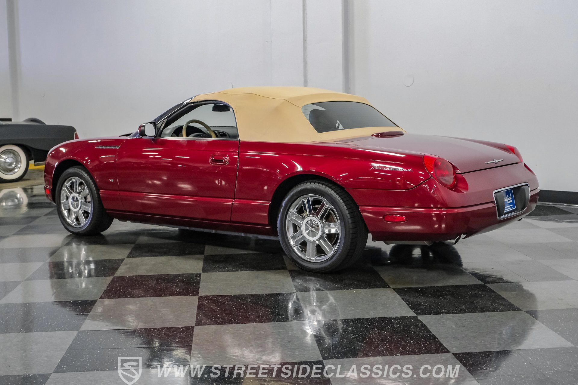 Used 2004 Ford Thunderbird RWD image 22