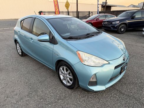 Used 2012 Toyota Prius C Four image 3