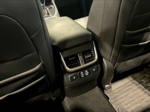 Used 2023 Subaru Outback Limited XT image 34